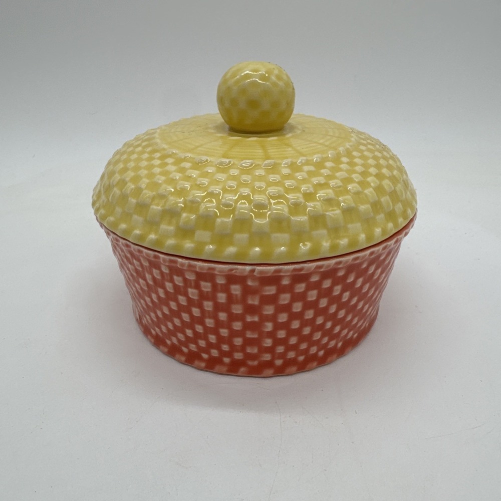 Vintage Bordallo Pinheiro Pink & Yellow Basketweave Covered Dish Lidded‎ Bowl